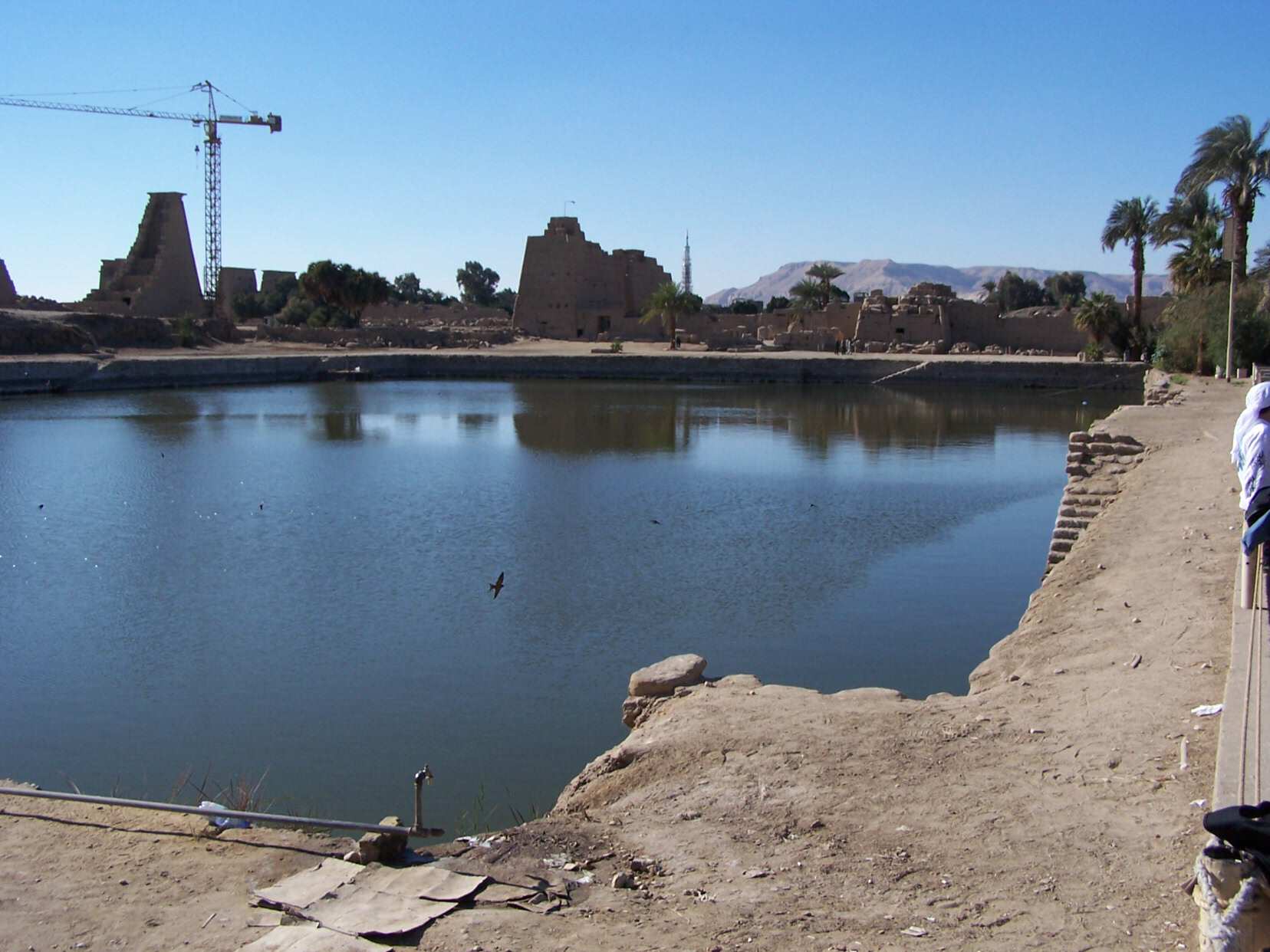 Le lac sacr du temple de Karnak